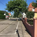 La Maison De De Et Son Jardin Colmar