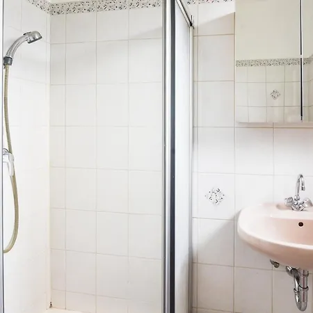 Casa de Férias La Maison De De Et Son Jardin Colmar