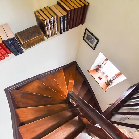 La Maison De De Et Son Jardin *