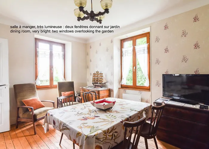 Nyaraló La Maison De De Et Son Jardin *